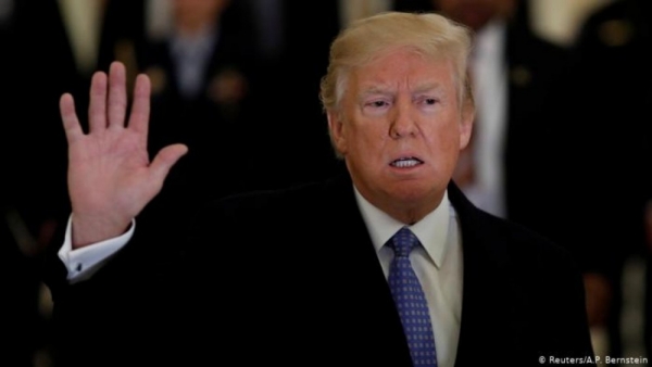 Ngày cuối của Tổng thống Trump: Dương đông, kích tây