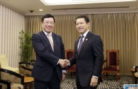 Phó Thủ tướng Phạm Bình Minh gặp song phương với Bộ trưởng Ngoại giao Lào