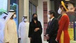 Thủ tướng UAE đến thăm Nhà triển lãm Việt Nam tại EXPO Dubai 2020