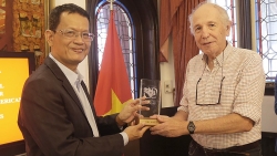 Tôn vinh nhà báo Argentina đóng góp cho công tác thông tin đối ngoại của Việt Nam