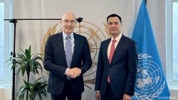 Đại sứ Đặng Hoàng Giang làm việc với Phó Tổng thư ký Liên hợp quốc phụ trách chính sách