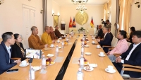 Đoàn Giáo hội Phật giáo thăm Đại sứ quán Việt Nam tại Đức