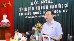 Chủ tịch Quốc hội Vương Đình Huệ tiếp xúc cử tri tại huyện Vĩnh Bảo và huyện An Lão, Hải Phòng