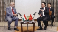 Chủ tịch Quốc hội: Việt Nam luôn ghi nhớ, trân trọng sự giúp đỡ và ủng hộ quý báu của Hungary