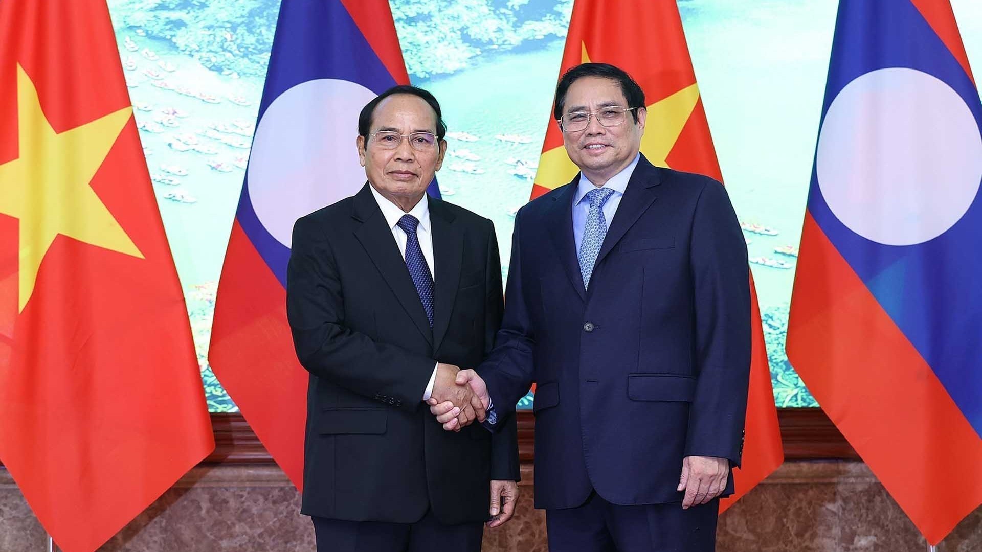Thủ tướng Phạm Minh Chính tiếp Thường trực Ban Bí thư, Phó Chủ tịch nước Lào Bounthong Chitmany