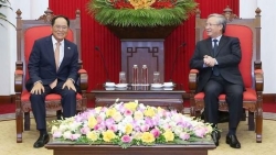 Thường trực Ban Bí thư Trần Quốc Vượng tiếp Đại sứ Hàn Quốc tại Việt Nam