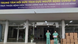 Tổng Lãnh sự quán Việt Nam tại Hong Kong trao lô vật tư y tế thứ hai cho Bệnh viện dã chiến số 14