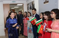 Chủ tịch Quốc hội gặp gỡ cộng đồng người Việt Nam tại CH Tatarstan, LB Nga