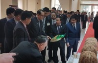 Đoàn Triều Tiên thăm Viện Khoa học Nông nghiệp, tìm hiểu kinh nghiệm sản xuất lúa của Việt Nam