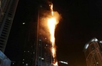 Cháy lớn ở một tòa tháp chung cư ở Dubai