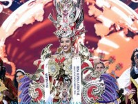 Hoa hậu siêu quốc gia 2016 vinh danh trang phục Việt Nam