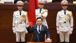 Chủ tịch Quốc hội Lào chúc mừng Chủ tịch Quốc hội Vương Đình Huệ