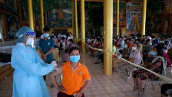 Campuchia tiêm vaccine Covid-19 cho trẻ 5 tuổi từ ngày mai
