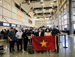 Dịch Covid-19: Đưa hơn 340 công dân Việt Nam từ Hoa Kỳ về nước