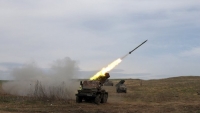 Lo 'phản ứng nguy hiểm' từ Nga, Mỹ phản đối chuyển giao tên lửa tầm xa cho Ukraine