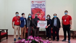 Trao nhiều hàng hóa thiết yếu, tiếp sức cho tỉnh Hải Dương, Quảng Ninh chống dịch Covid-19