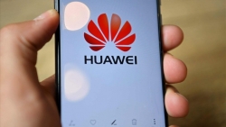 Nhận tài trợ từ Huawei, Canada bị dư luận chỉ trích