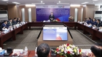 Chủ tịch Quốc hội thăm, làm việc với hiện diện thương mại BIDV tại Lào