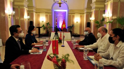 Việt Nam-Cuba phối hợp chặt chẽ thúc đẩy hợp tác kinh tế, thương mại đầu tư