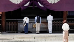 Hàn Quốc thất vọng khi tân Thủ tướng Nhật Bản gửi đồ lễ tới đền Yasukuni