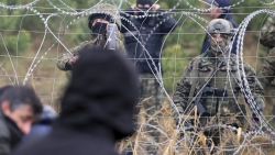 'Đau đầu' vì khủng hoảng di cư, EU 'bật đèn xanh' cho các lệnh trừng phạt Belarus
