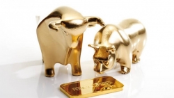 Giá vàng hôm nay 23/2: Tăng vượt 1.800 USD/ounce, kim loại quý đang hồi sinh hậu vía Thần Tài?