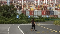 Trung Quốc: Xuất khẩu hết thời bùng nổ, tiền 'chảy' sang các đối thủ cạnh tranh tại Đông Nam Á
