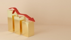 Giá vàng hôm nay 25/7: Chấp chới ở mức 1.800 USD, vàng chịu áp lực, nguy cơ bán tháo trong tuần tới