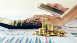 Giá vàng hôm nay 7/10, Không thể bứt khỏi vùng 1750 USD, chuyên gia dự báo sốc về giá dài hạn