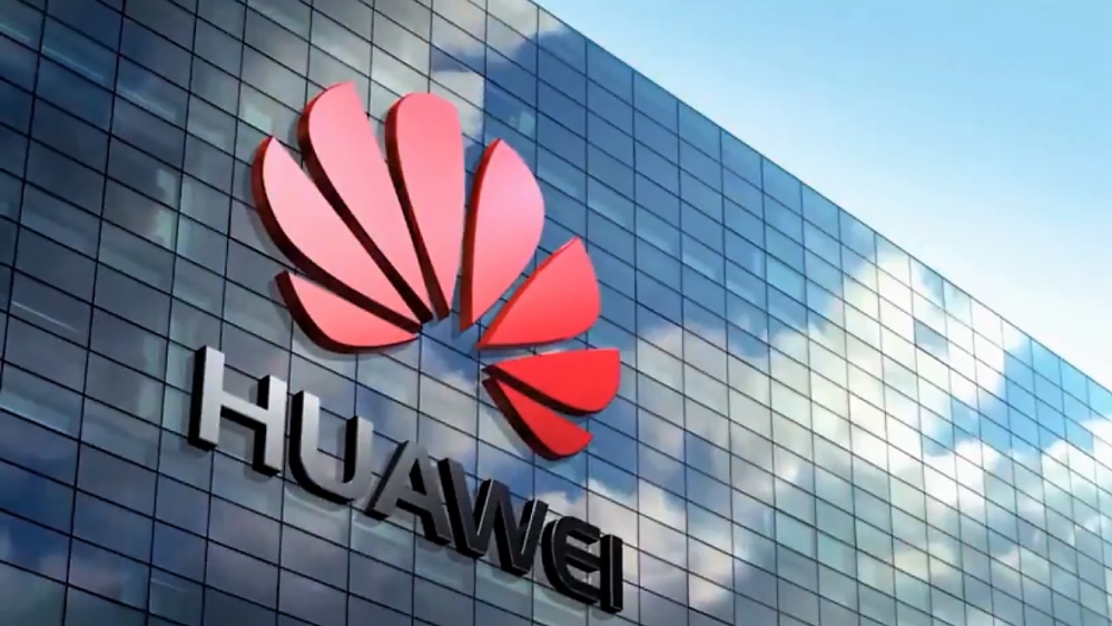 Mỹ-Trung Quốc căng thẳng, Huawei từ bị ‘dội gáo nước lạnh’ đến phải hứng đòn đau