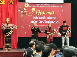 Cùng đón Xuân tại Làng Văn hóa - Du lịch các dân tộc Việt Nam