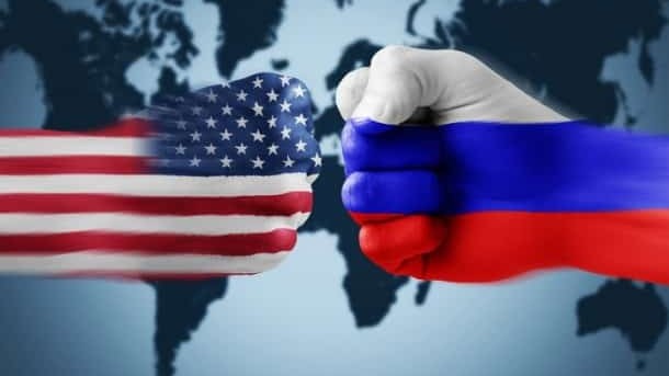 Mỹ dọa cấm vận thiết bị điện tử, Nga nói ‘gậy ông đập lưng ông’