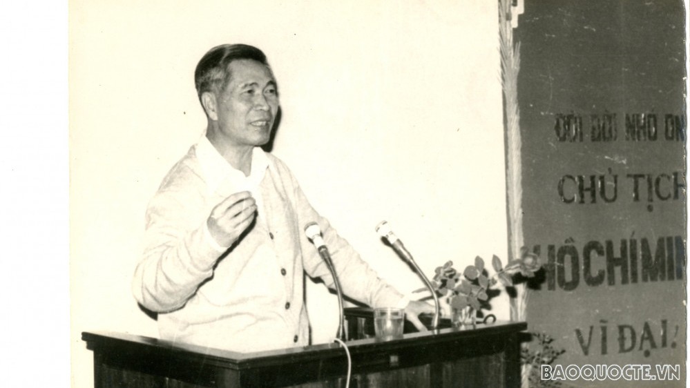 Chương trình học bổng khuyến học Nguyễn Cơ Thạch: Đào tạo thế hệ trẻ tài năng, tạo nguồn xây dựng ngành Ngoại giao