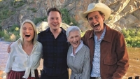 Mẹ tỷ phú Elon Musk và phương pháp nuôi dạy con sống độc lập, làm việc chăm chỉ