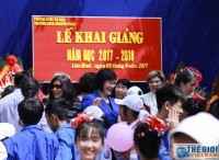 Trao 200 triệu đồng cho học sinh tỉnh Nam Định nhân dịp khai giảng