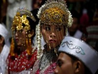 Hơn 430 cặp đôi Indonesia làm đám cưới tập thể nhân dịp Năm mới