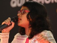 Ấn Độ: 12 tuổi, hát 102 thứ tiếng trong suốt 6 giờ