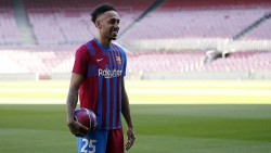 Chuyển nhượng cầu thủ: Lý do Aubameyang rời Arsenal; Rangnick muốn có Darwin Nunez; PSG cân nhắc thay HLV