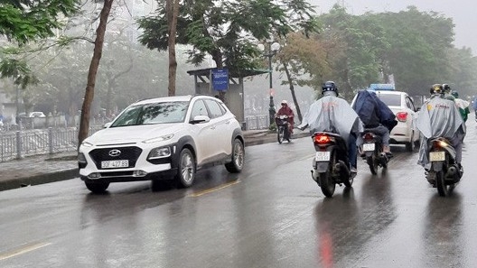Dự báo thời tiết đêm nay và ngày mai (8-9/3): Bắc Bộ đêm và sáng sớm trời rét, sương mù, mưa nhỏ; Nam Bộ tiếp tục nắng nóng, đêm không mưa