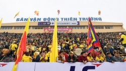 Đá bù vòng 3 V-League 2021: Cầu thủ có thân nhiệt trên 37,5 độ C không được thi đấu