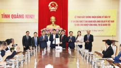 Quảng Ninh trao giấy chứng nhận đầu tư 500 triệu USD vào KCN Sông Khoai