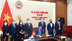 Việt Nam-Australia ký kết Chương trình Thị thực nông nghiệp Australia