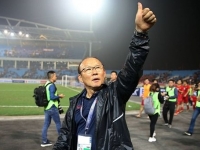 Báo Hàn lo thầy Park bị "quá tải"