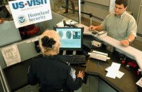 Mỹ giải thích việc tạm đình chỉ cấp thị thực cho công dân Nga