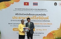 Thái Lan phát hành và tặng sách về Chủ tịch Hồ Chí Minh