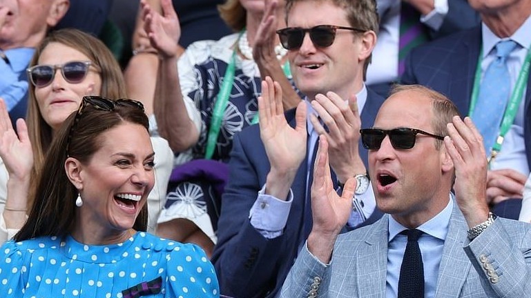 Vợ chồng Công nương Kate đến sân xem và cổ vũ Wimbledon 2022