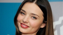 Vóc dáng hoàn hảo, vẻ đẹp quyến rũ của cựu siêu mẫu Miranda Kerr kết hôn với tỷ phú công nghệ