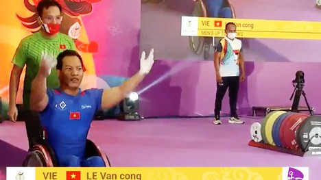 VĐV Lê Văn Công giành Huy chương vàng môn cử tạ ASEAN Para Games 2022