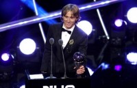 Luka Modric đoạt danh hiệu cầu thủ xuất sắc nhất năm của FIFA