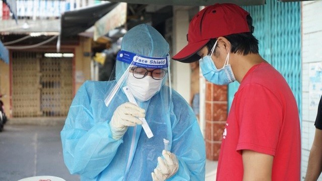 Covid-19: TP. Hồ Chí Minh triển khai chính sách đặc thù hỗ trợ tuyến đầu chống dịch